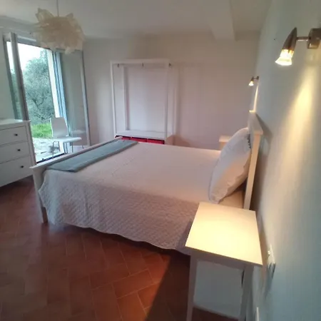 Pensjonat Affittacamere St Roch - Colazione, Bagno Annesso E Giardino - La Spezia *