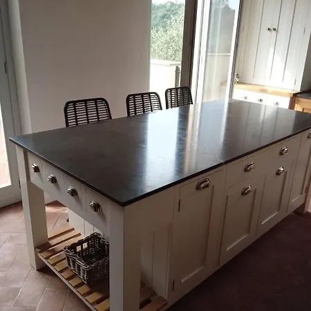 Affittacamere St Roch - Colazione, Bagno Annesso E Giardino - La Spezia