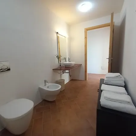 Affittacamere St Roch - Colazione, Bagno Annesso E Giardino - La Spezia Pensjonat
